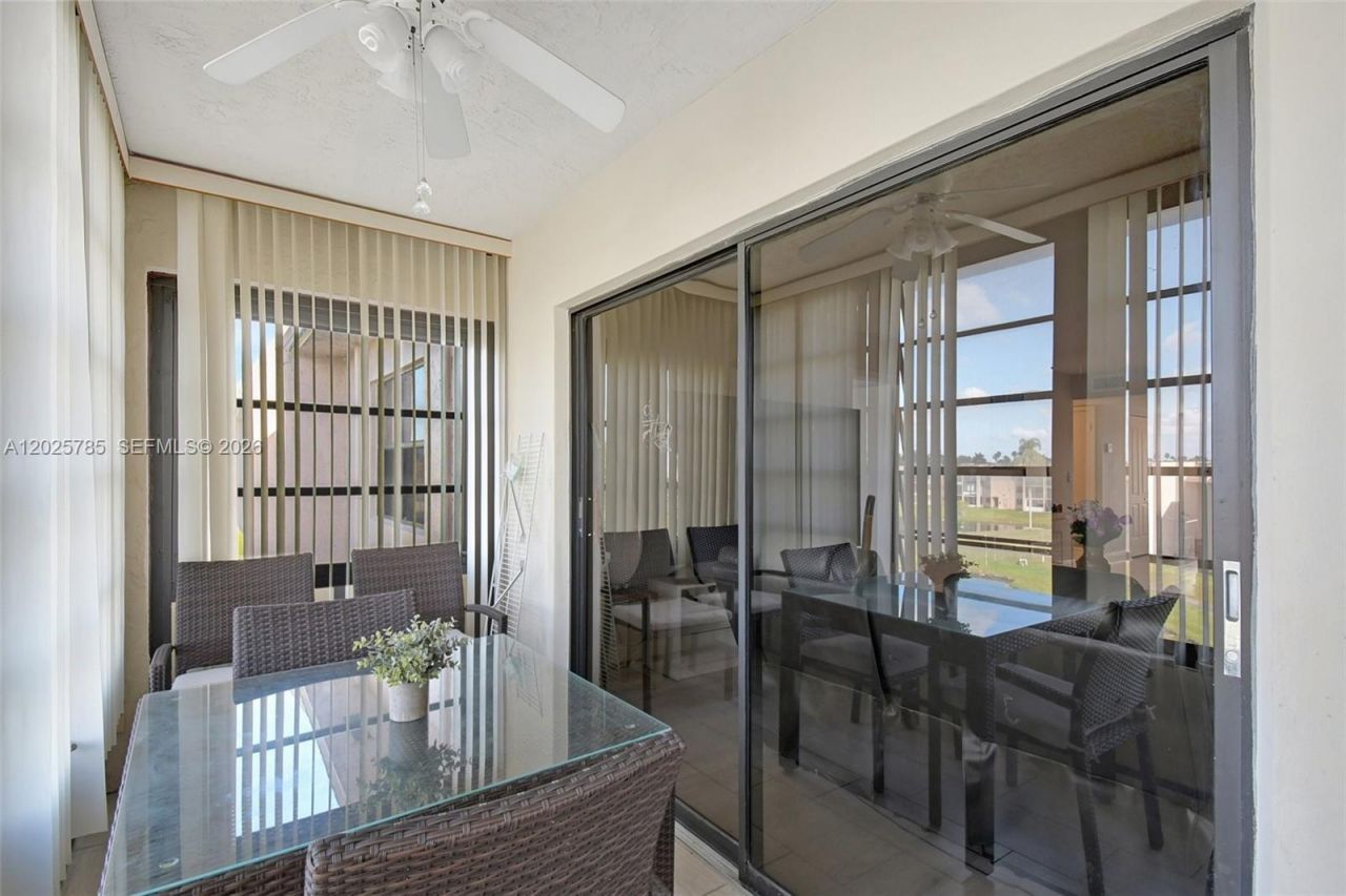 10145 Sunrise Lakes Blvd, Unit 403, Sunrise, FL 33322 Photo