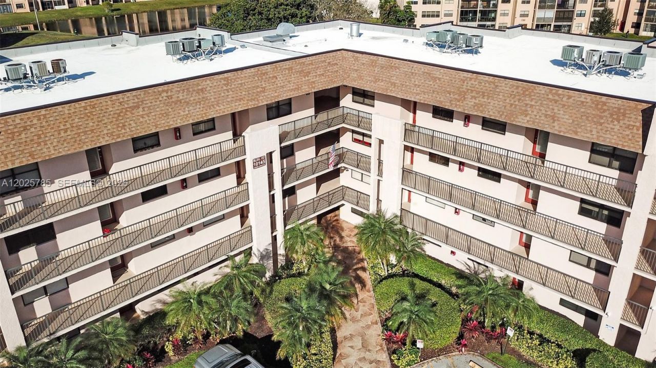 10145 Sunrise Lakes Blvd, Unit 403, Sunrise, FL 33322 Photo