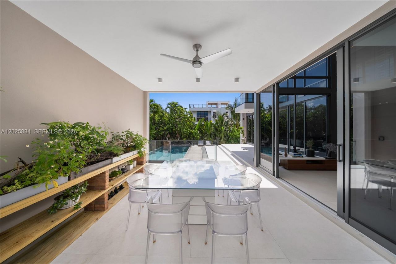 571 Glenridge Rd, Key Biscayne, FL 33149 Photo