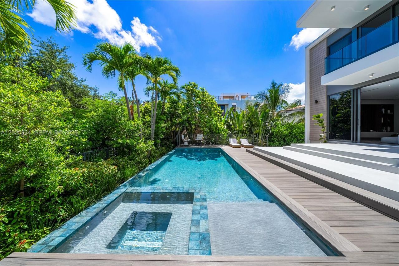 571 Glenridge Rd, Key Biscayne, FL 33149 Photo