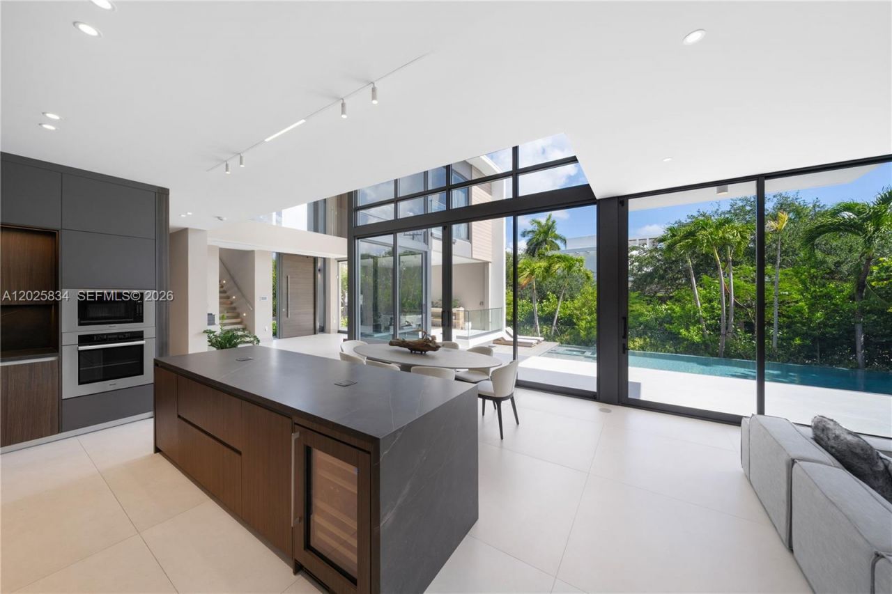 571 Glenridge Rd, Key Biscayne, FL 33149 Photo