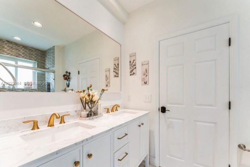 2708 Meadowood Dr , Unit 2708, Weston, FL 33332 Photo