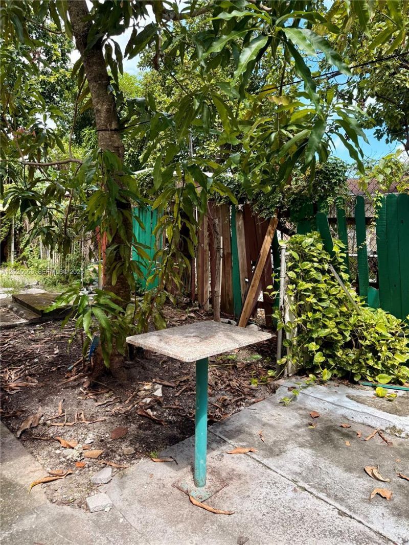 1251 NW 29th Ter, Unit 1, Miami, FL 33142 Photo