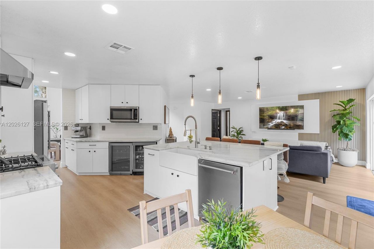 17027 NW 19th St , Pembroke Pines, FL 33028 Photo