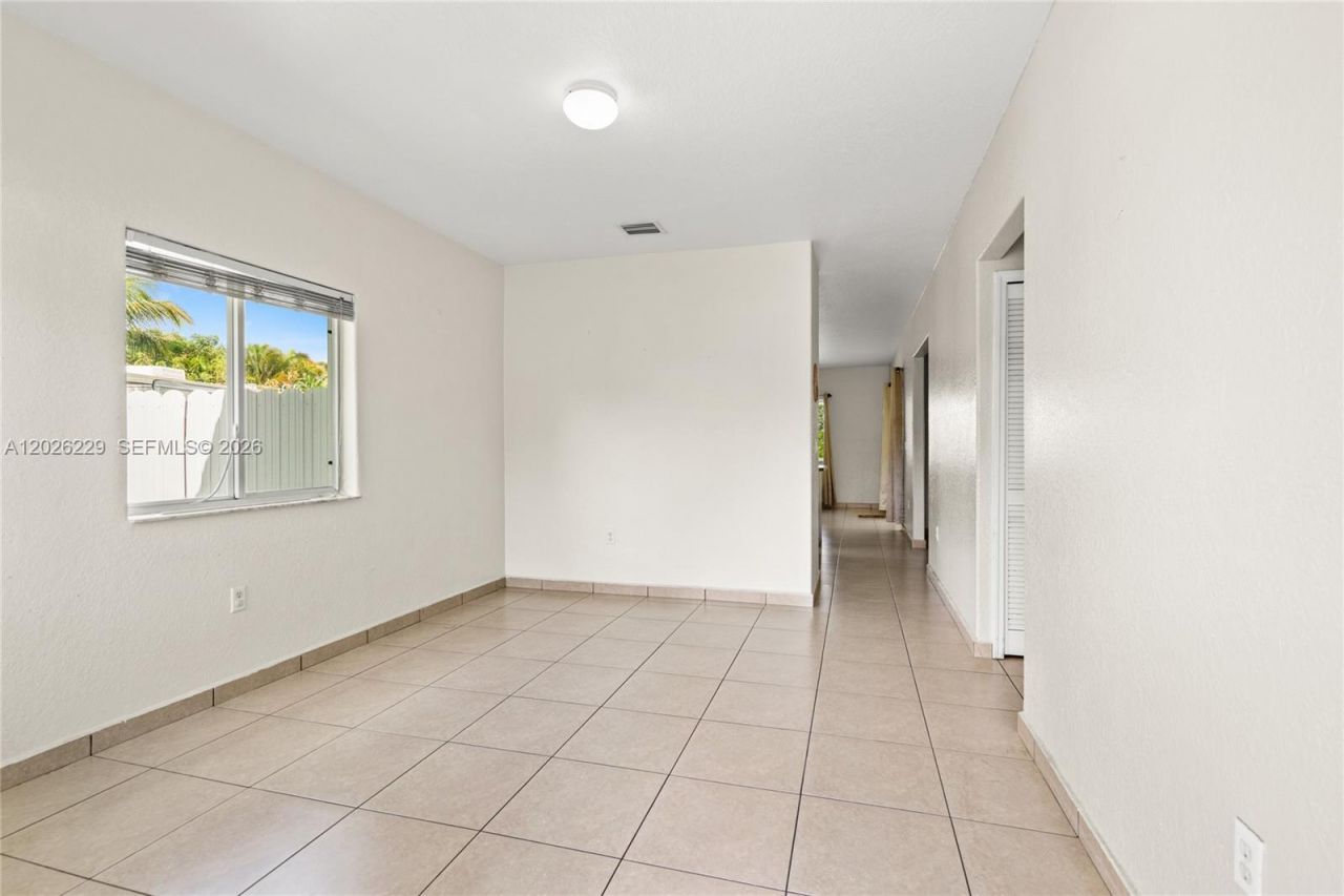 716 SE 12th Ter, Homestead, FL 33033 Photo