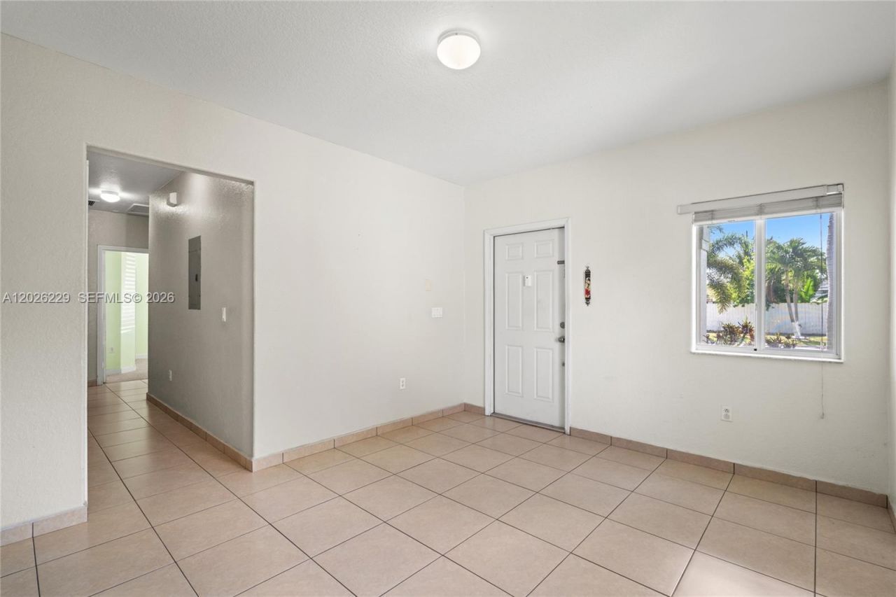 716 SE 12th Ter, Homestead, FL 33033 Photo