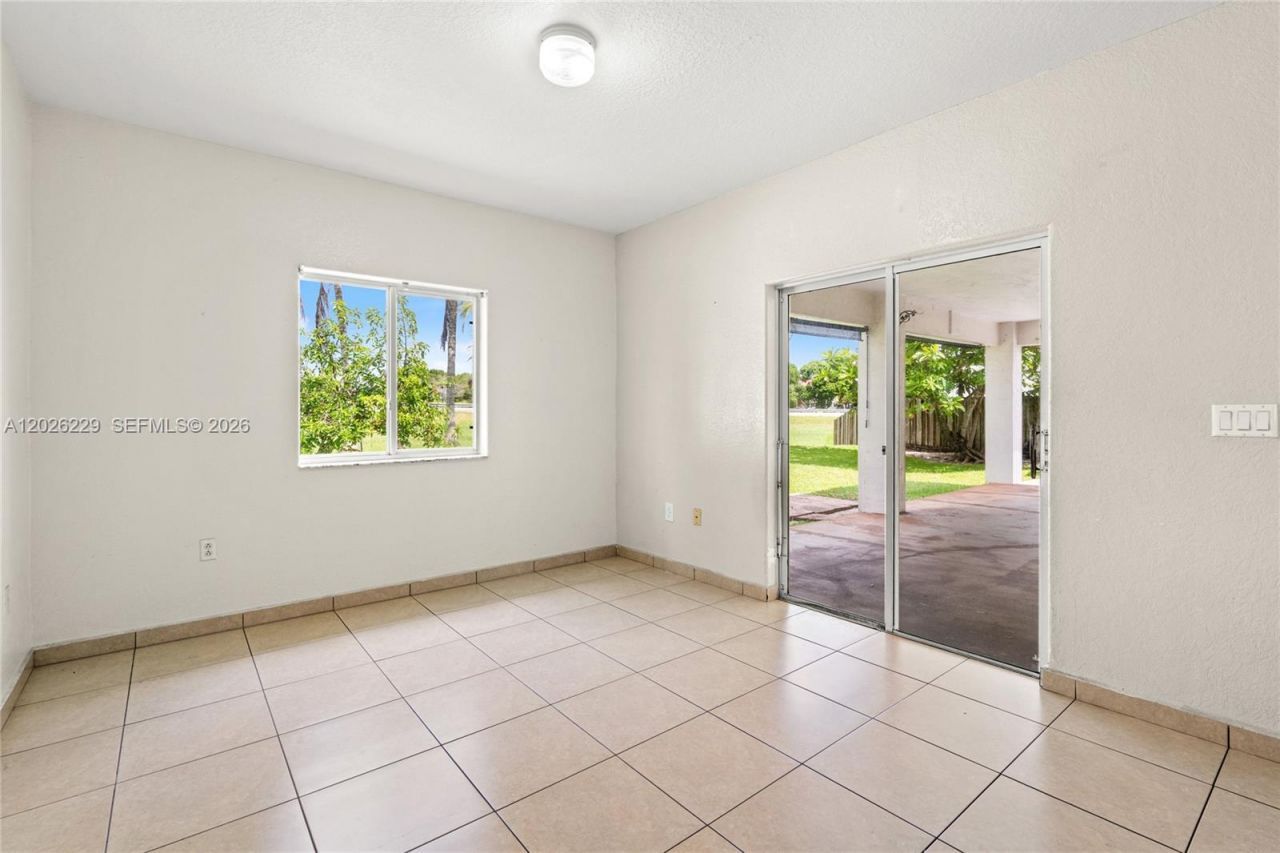 716 SE 12th Ter, Homestead, FL 33033 Photo