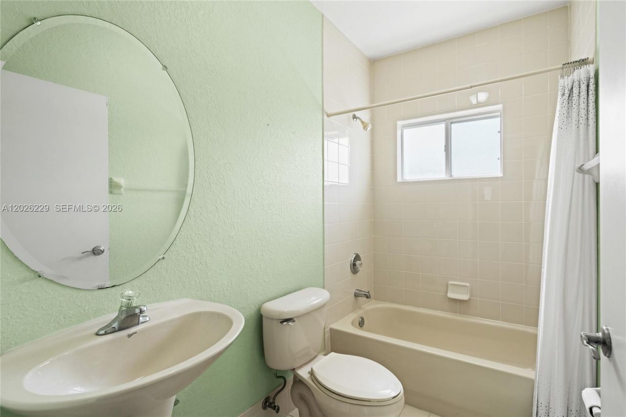 716 SE 12th Ter, Homestead, FL 33033 Photo
