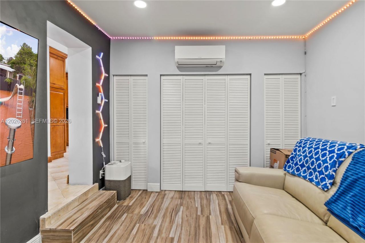 6250 SW 20 Ter, Miami, FL 33155 Photo