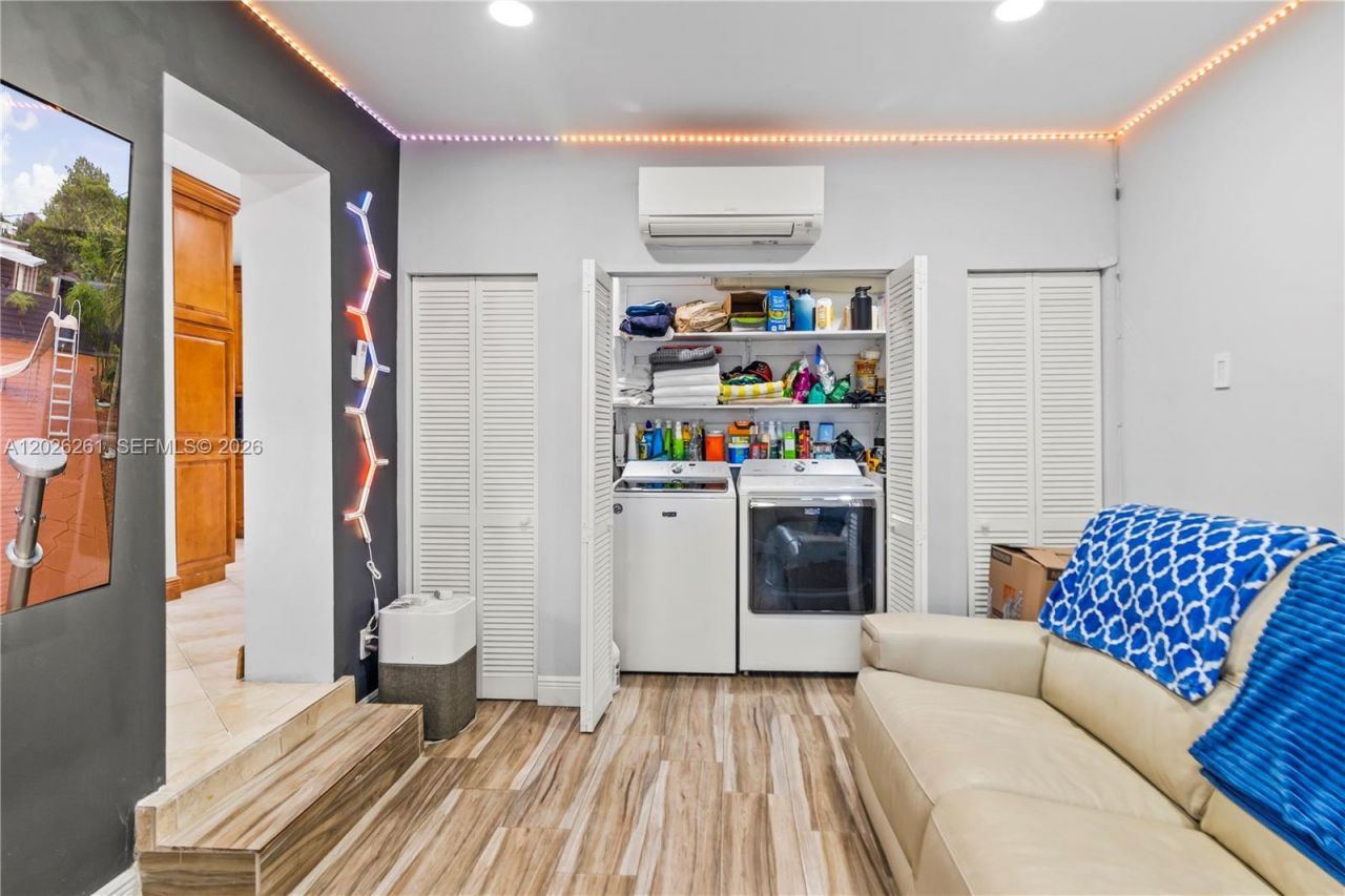 6250 SW 20 Ter, Miami, FL 33155 Photo