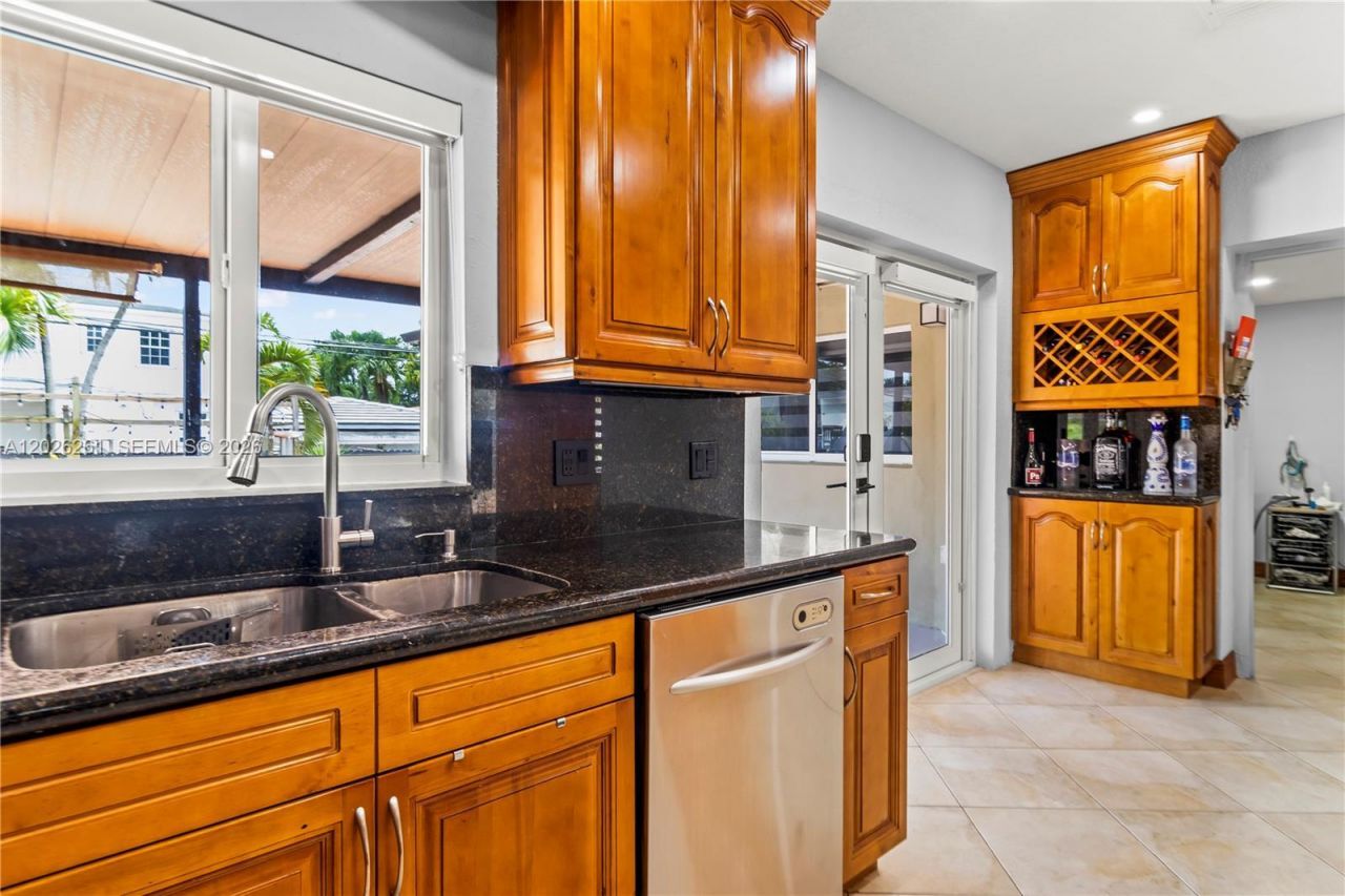 6250 SW 20 Ter, Miami, FL 33155 Photo