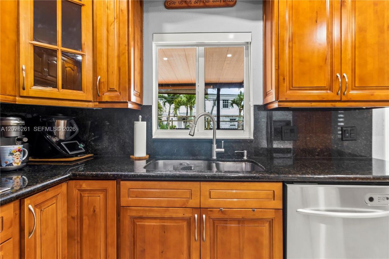 6250 SW 20 Ter, Miami, FL 33155 Photo