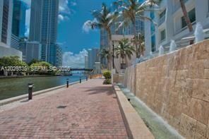31 SE 5th St , Unit 705, Miami, FL 33131 Photo