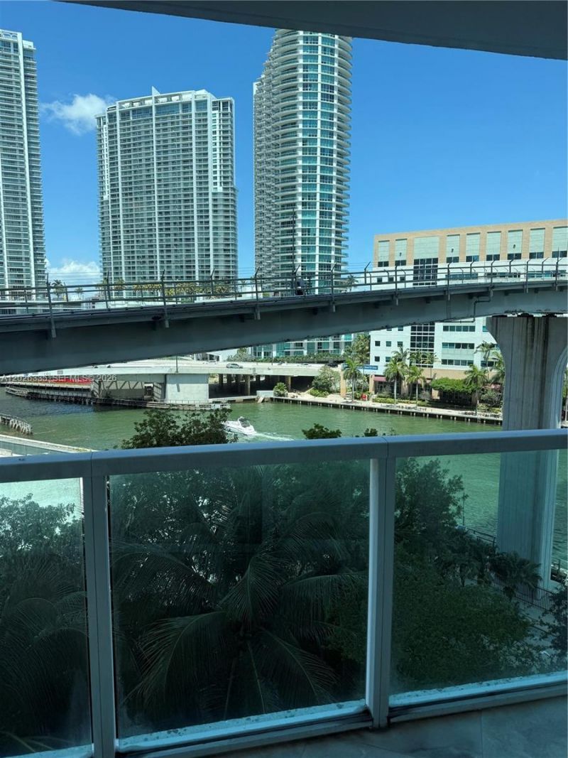 31 SE 5th St , Unit 705, Miami, FL 33131 Photo