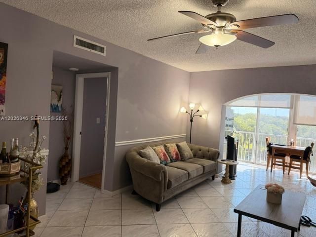 3850 Washington St , Unit 409, Hollywood, FL 33021 Photo