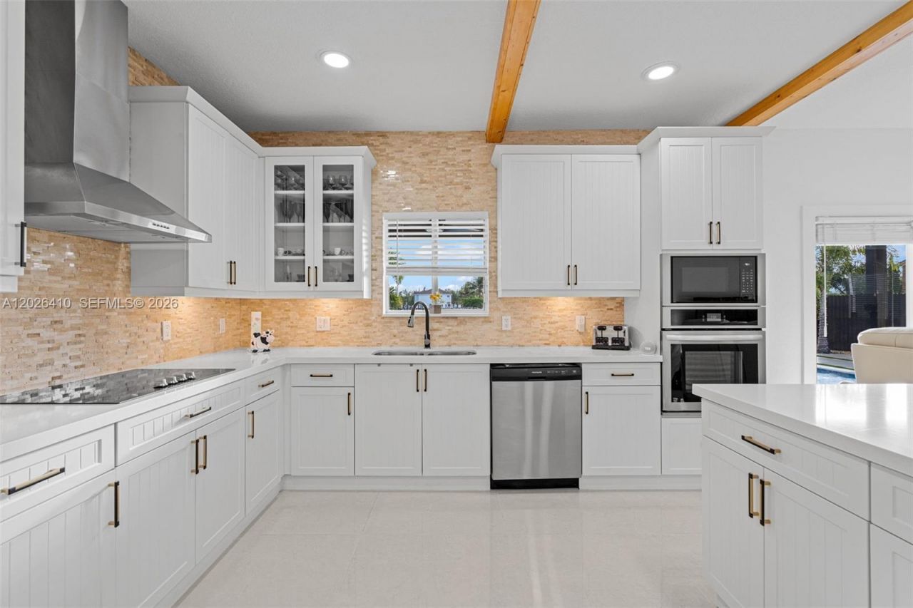1680 SW 154th Path, Miami, FL 33185 Photo