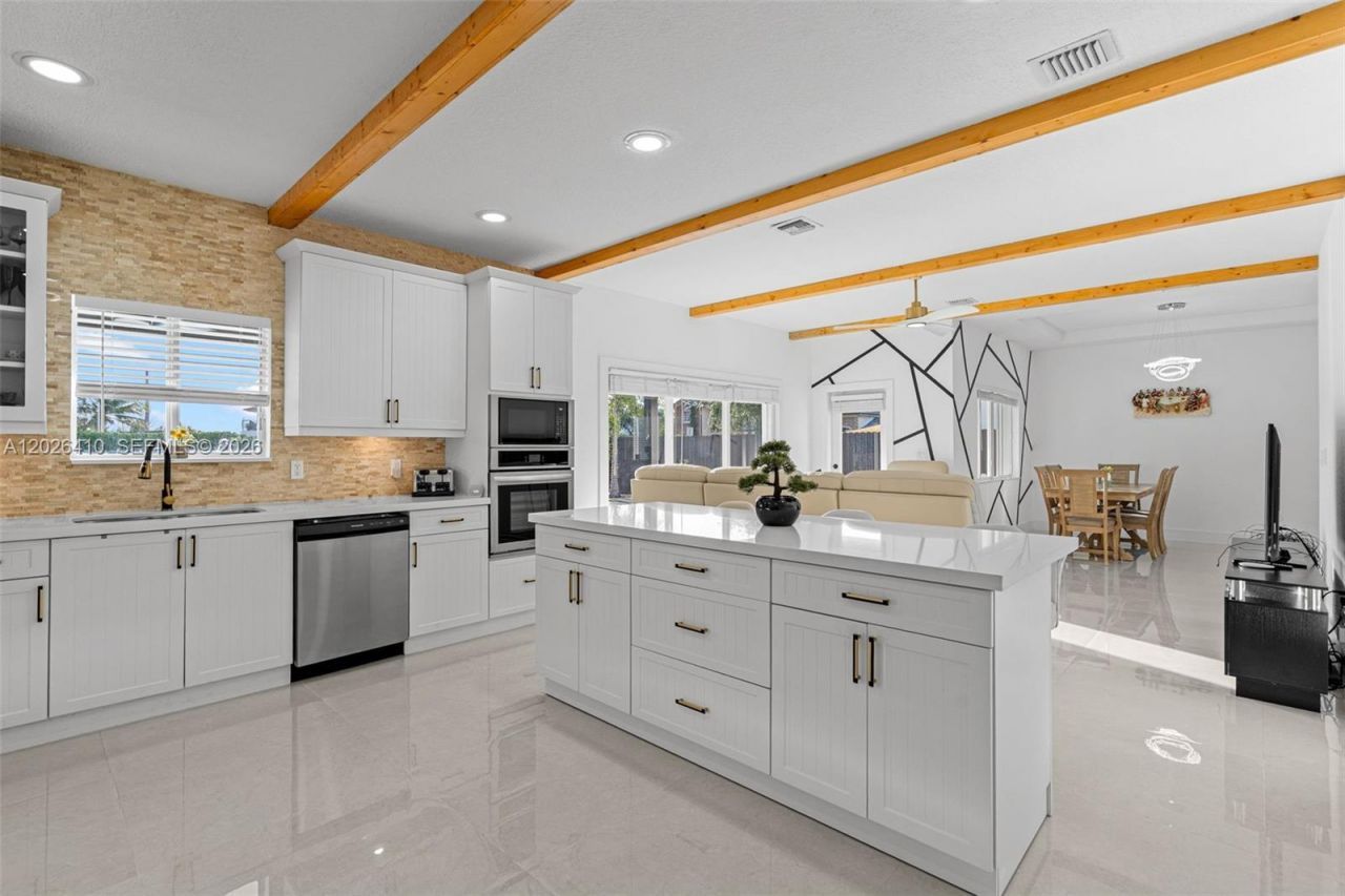 1680 SW 154th Path, Miami, FL 33185 Photo