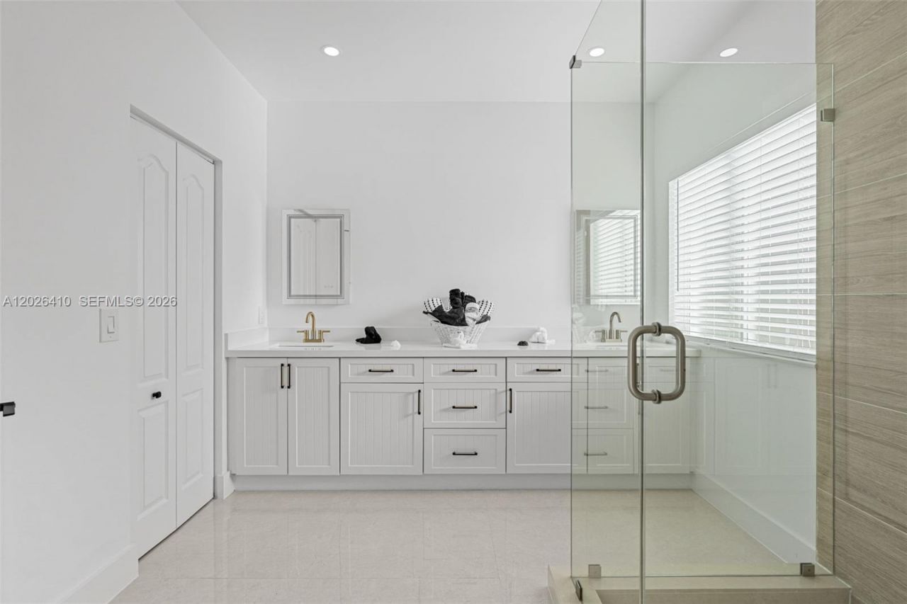 1680 SW 154th Path, Miami, FL 33185 Photo