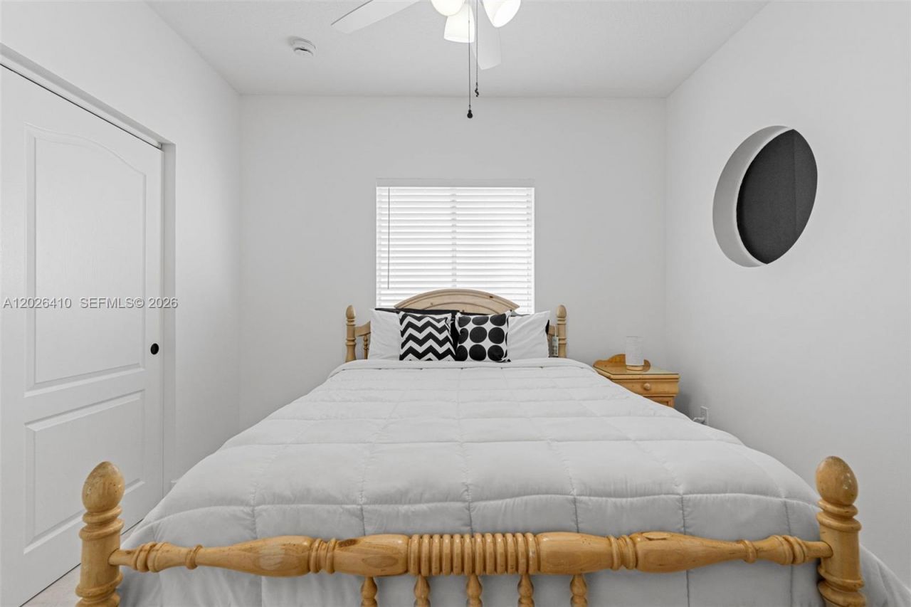 1680 SW 154th Path, Miami, FL 33185 Photo