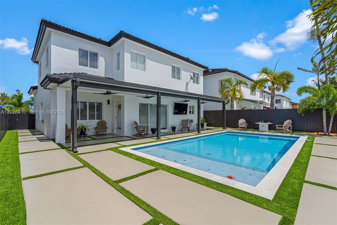 1680 SW 154th Path, Miami, FL 33185 Photo