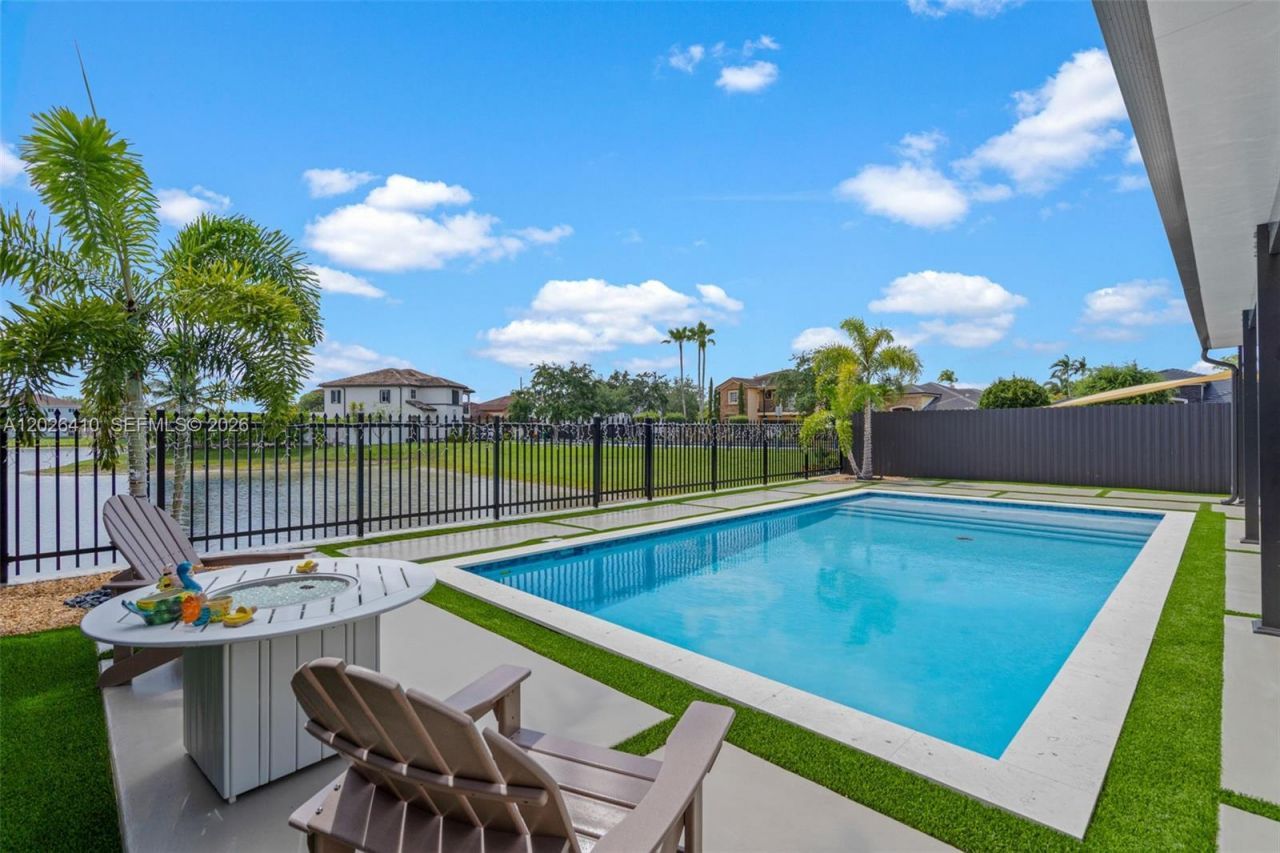 1680 SW 154th Path, Miami, FL 33185 Photo