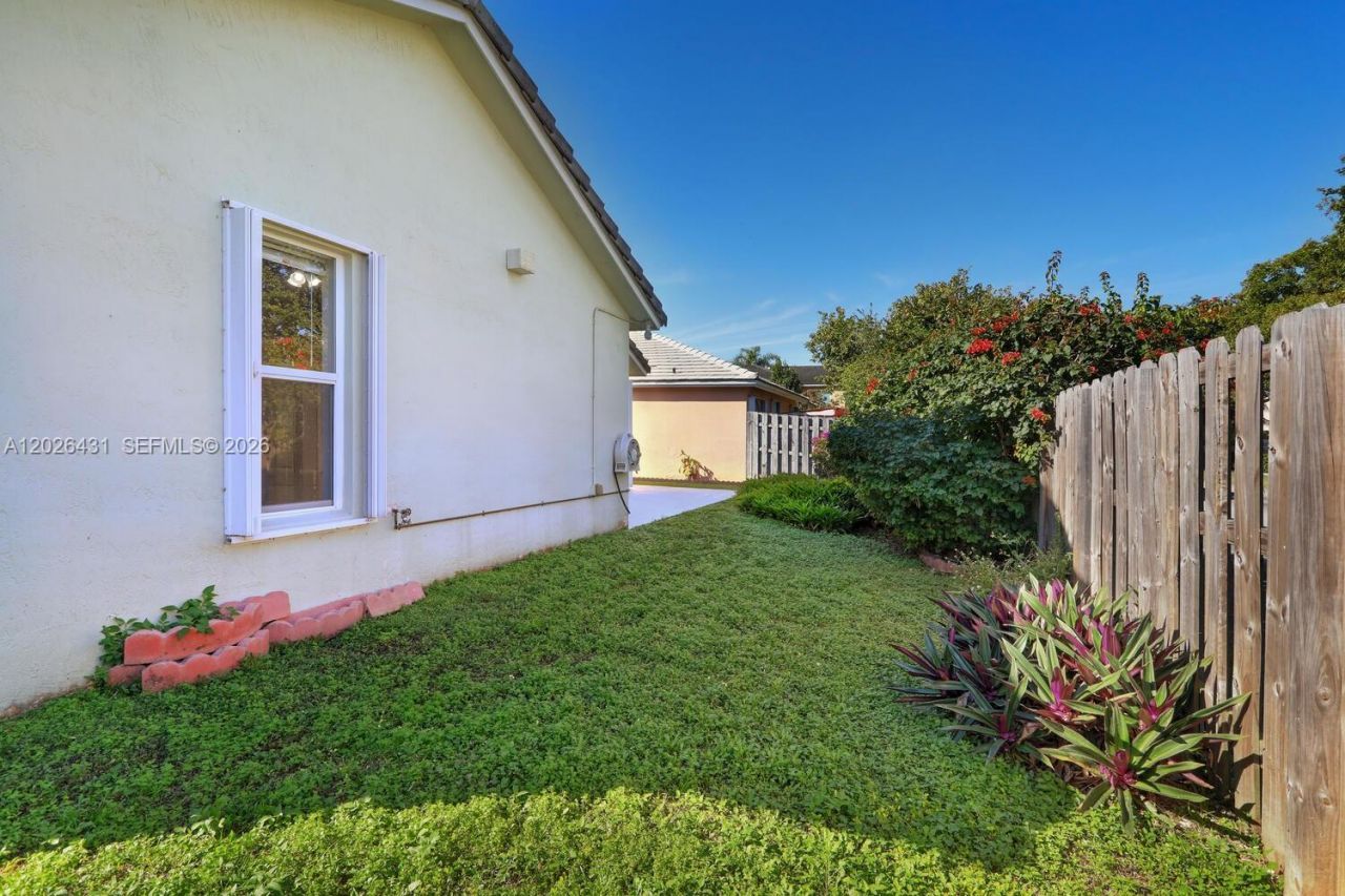 12357 SW 144th Ter , Miami, FL 33186 Photo