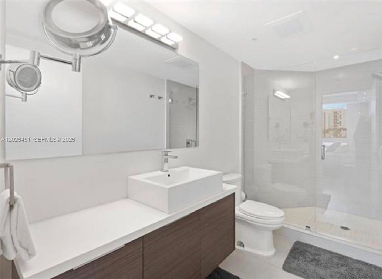 1010 SW 2nd Ave , Unit 809, Miami, FL 33130 Photo