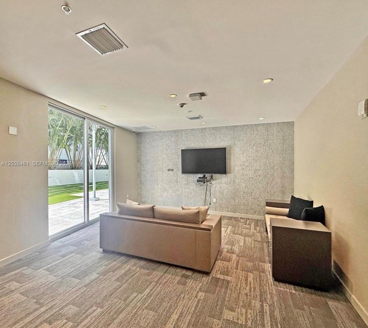 1010 SW 2nd Ave , Unit 809, Miami, FL 33130 Photo