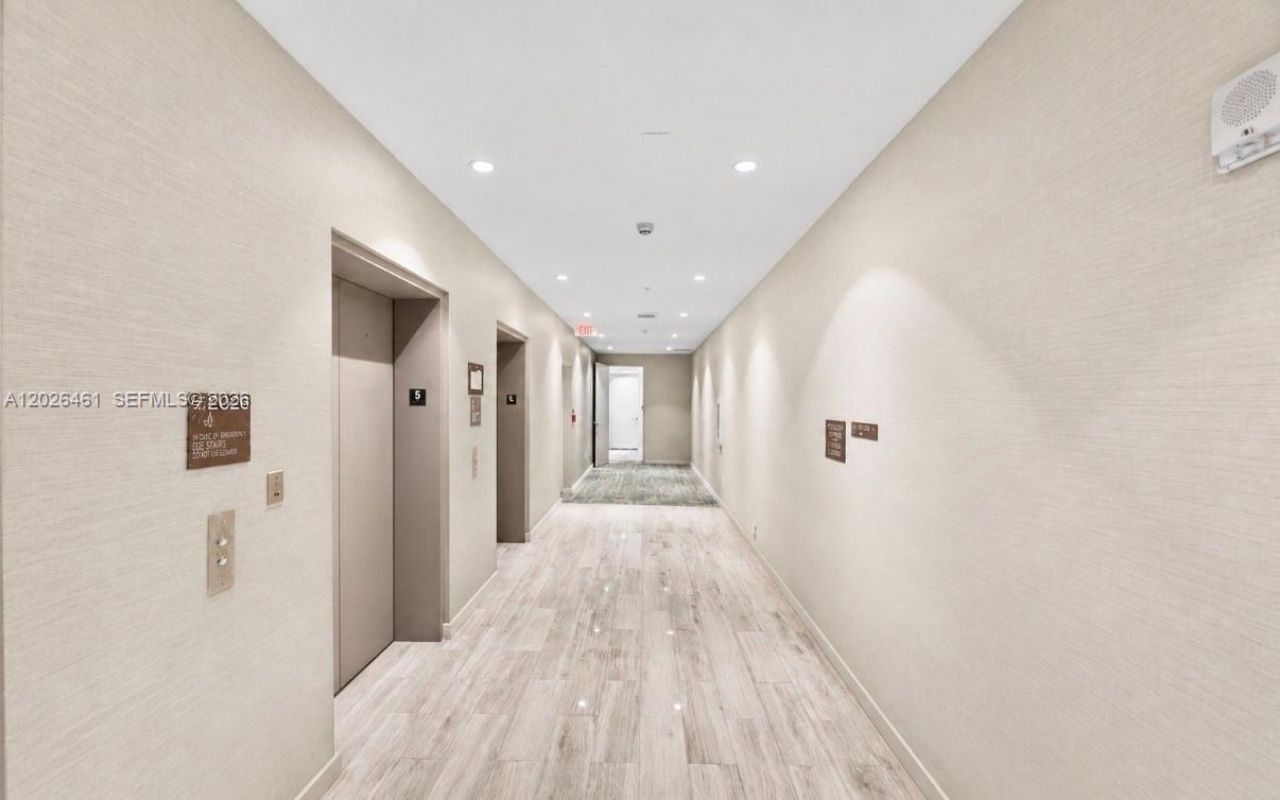 1010 SW 2nd Ave , Unit 809, Miami, FL 33130 Photo