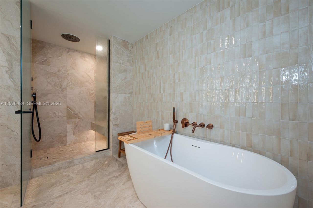 1176 97th St , Unit 502, Bay Harbor Islands, FL 33154 Photo