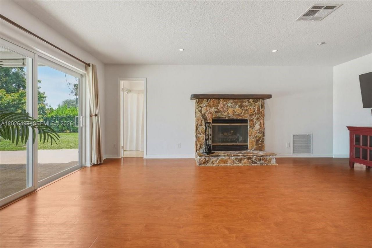5680 Thornbluff Ave, Davie, FL 33331 Photo
