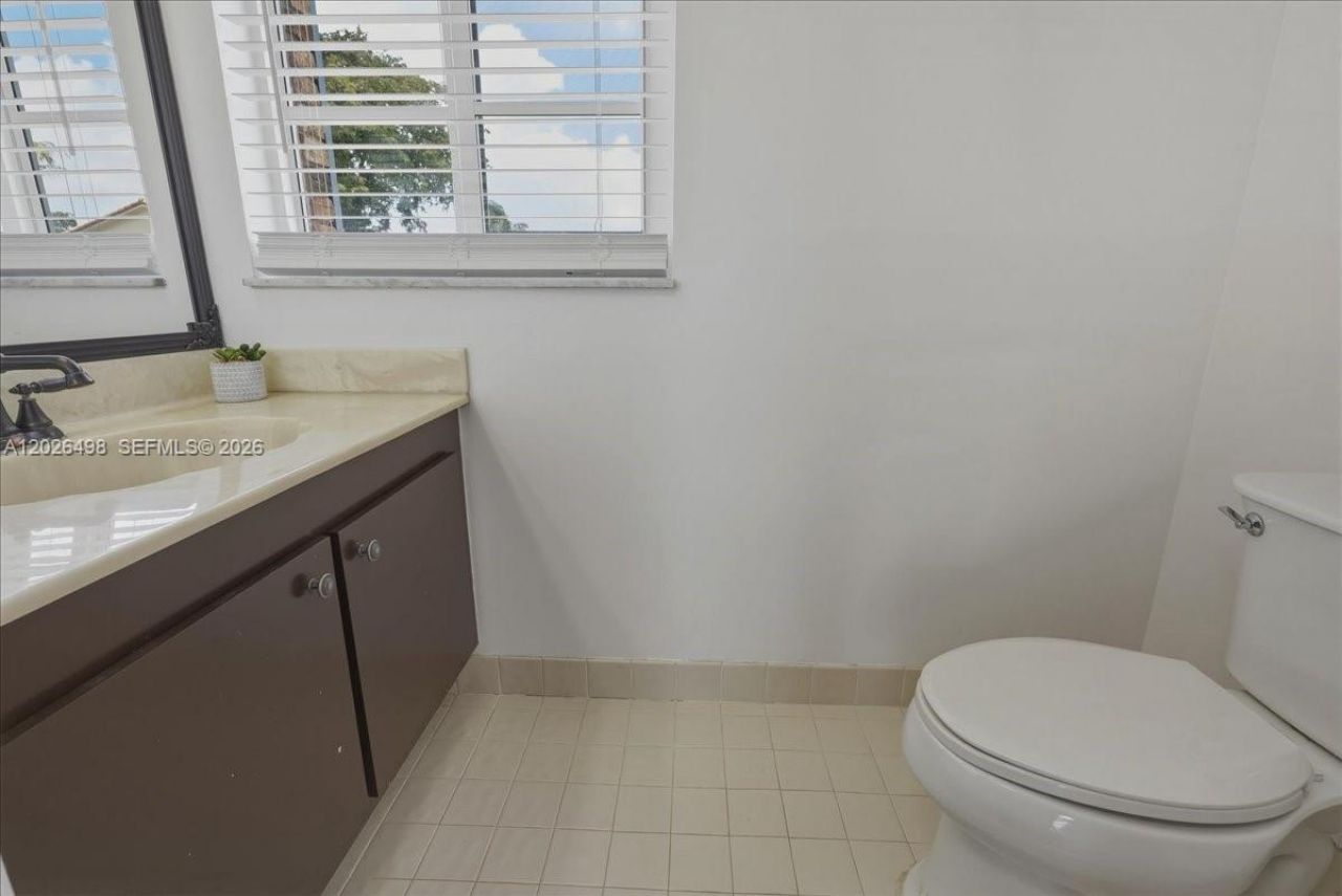 5680 Thornbluff Ave, Davie, FL 33331 Photo