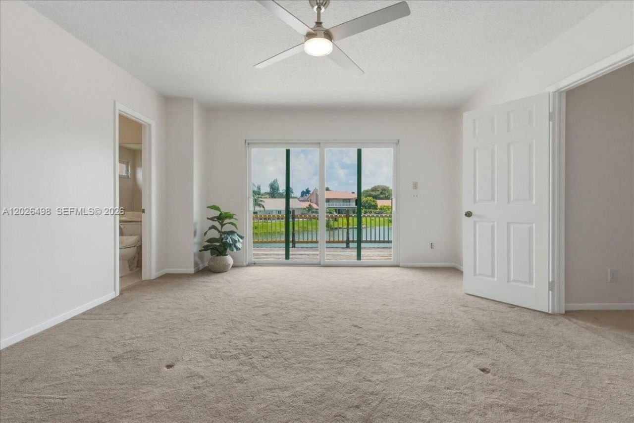 5680 Thornbluff Ave, Davie, FL 33331 Photo