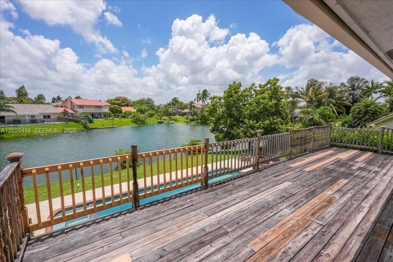 5680 Thornbluff Ave, Davie, FL 33331 Photo