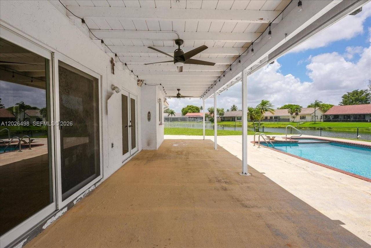 5680 Thornbluff Ave, Davie, FL 33331 Photo