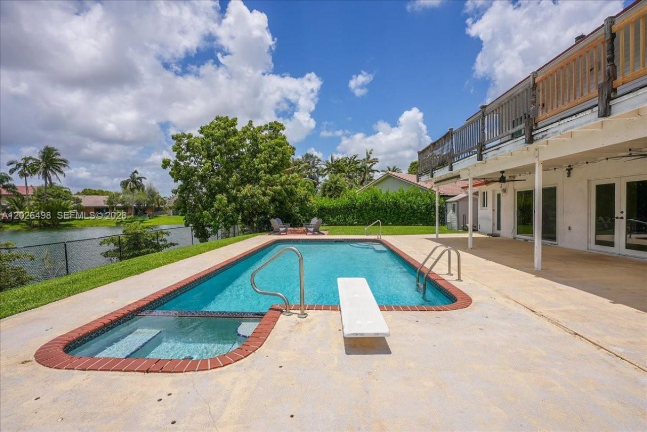 5680 Thornbluff Ave, Davie, FL 33331 Photo