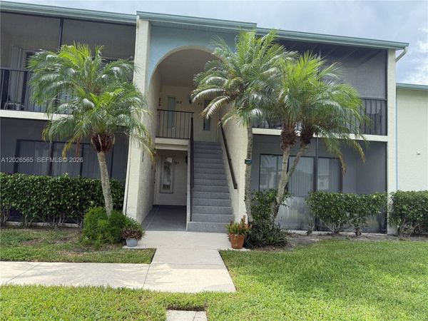 1101 Green Pine Blvd, Unit F1, West Palm Beach, FL 33409