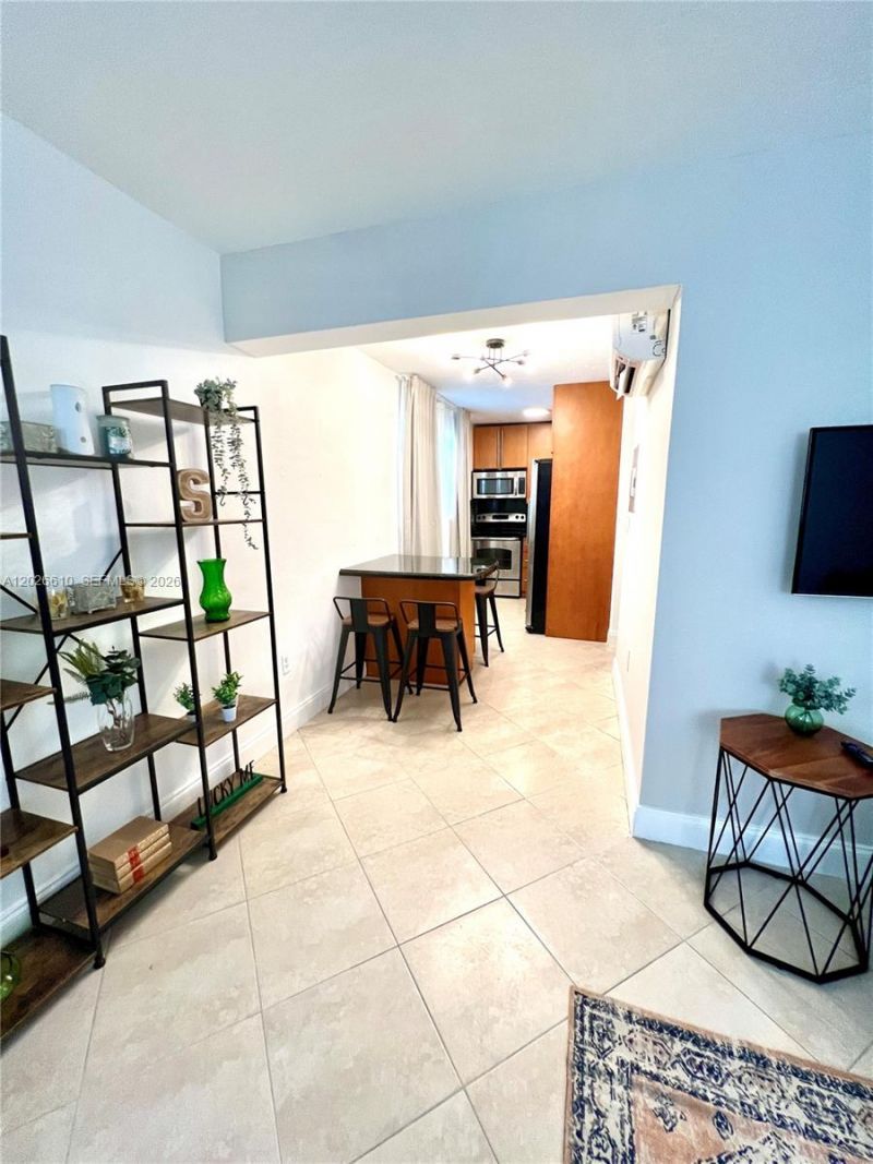 919 Michigan Ave , Unit 1, Miami Beach, FL 33139 Photo