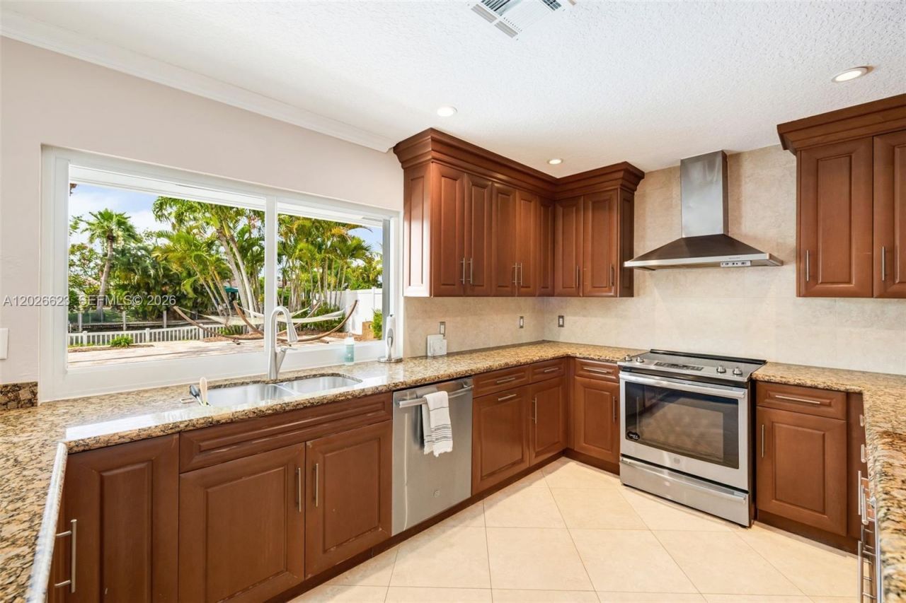 620 SE 11th St , Pompano Beach, FL 33060 Photo