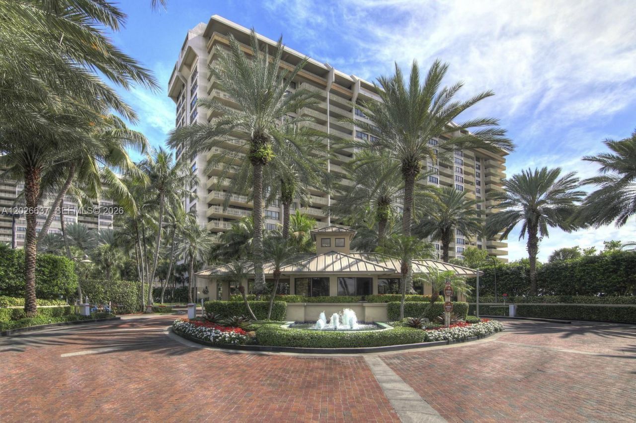 2 Grove Isle Dr , Unit B1706, Miami, FL 33133 Photo