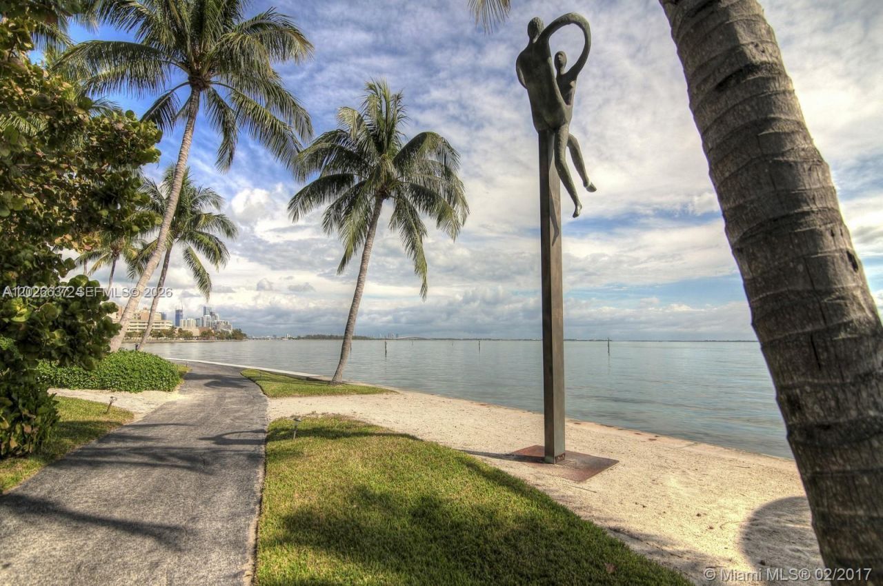 2 Grove Isle Dr , Unit B1706, Miami, FL 33133 Photo