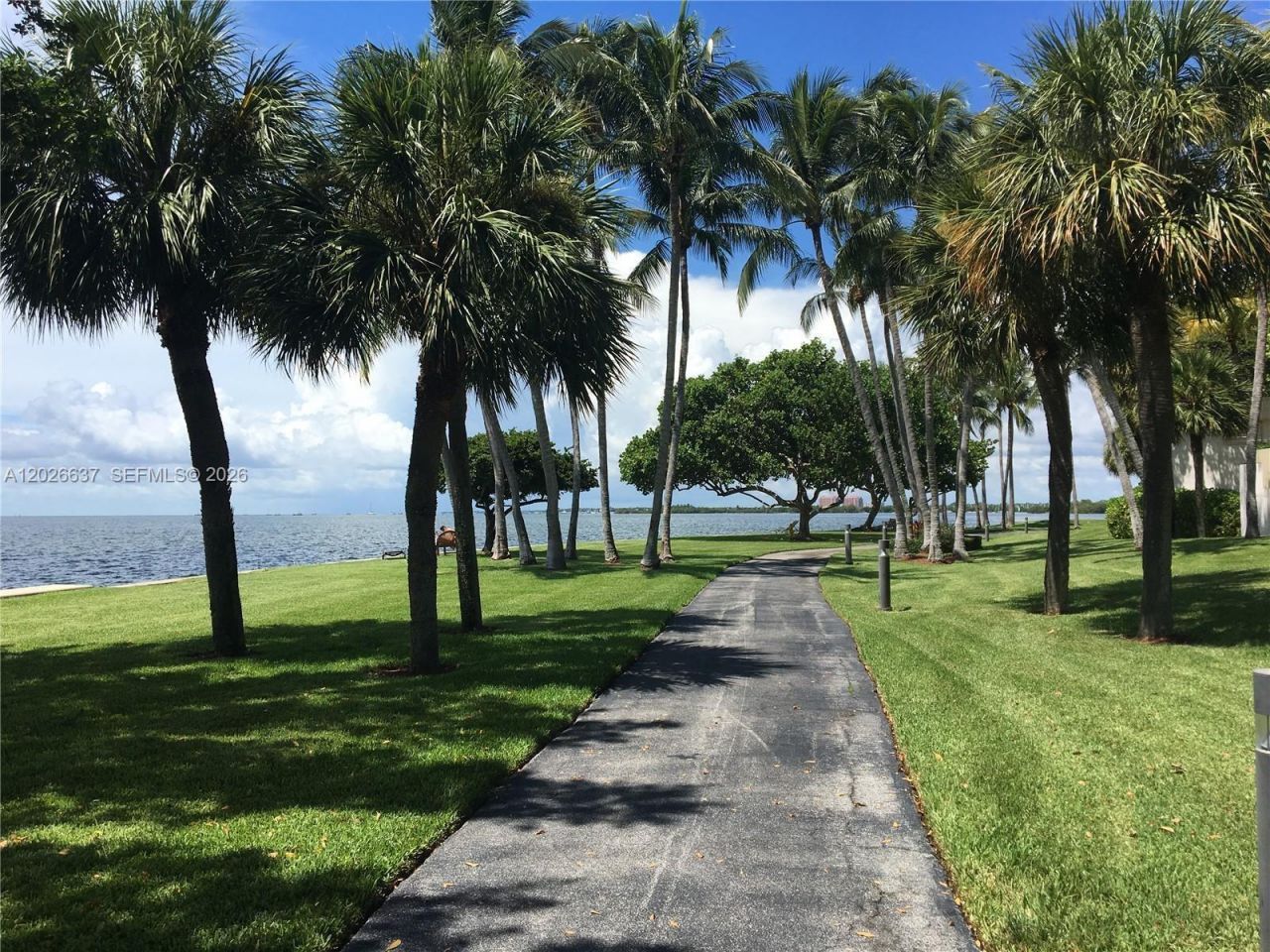 2 Grove Isle Dr , Unit B1706, Miami, FL 33133 Photo