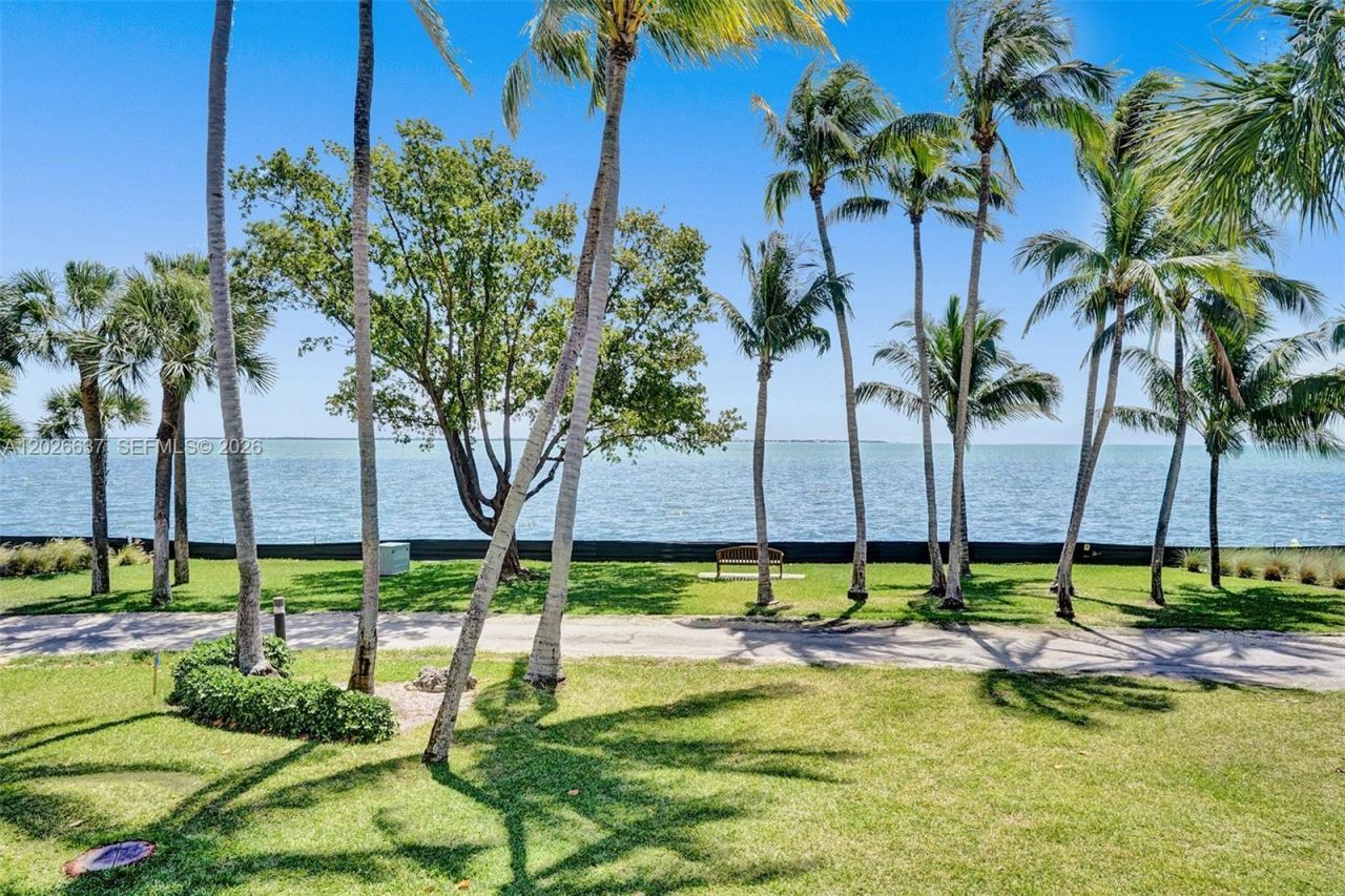 2 Grove Isle Dr , Unit B1706, Miami, FL 33133 Photo