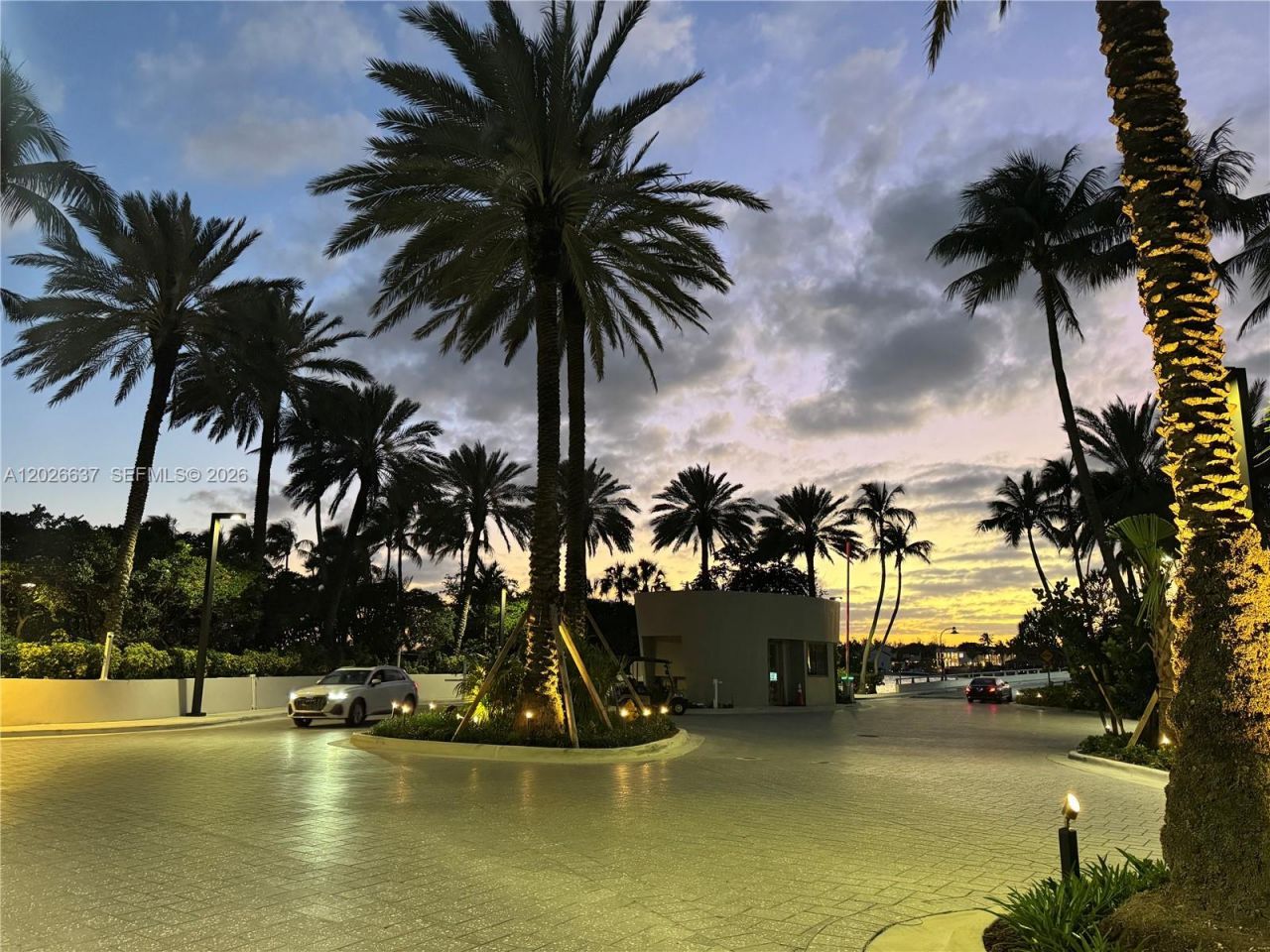 2 Grove Isle Dr , Unit B1706, Miami, FL 33133 Photo