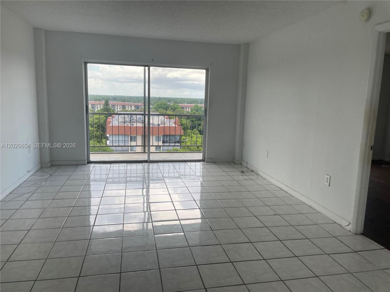 4174 Inverrary Dr , Unit 903, Lauderhill, FL 33319 Photo