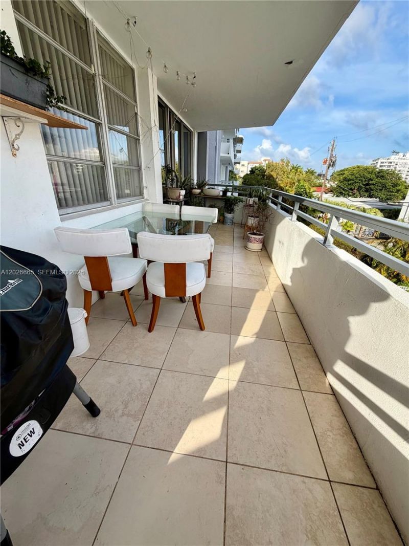 1080 94th St, Unit 312, Bay Harbor Islands, FL 33154 Photo