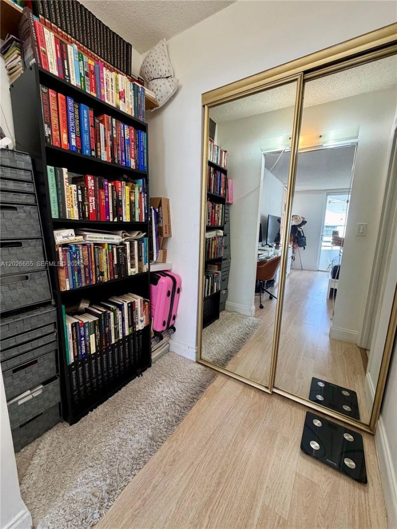 1080 94th St, Unit 312, Bay Harbor Islands, FL 33154 Photo