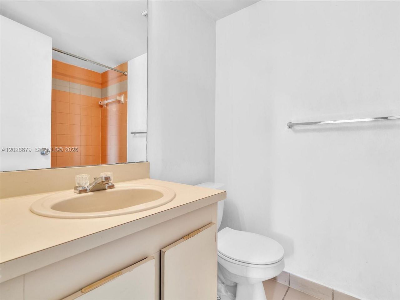 8695 NW 6th Ln, Unit 2-111, Miami, FL 33126 Photo