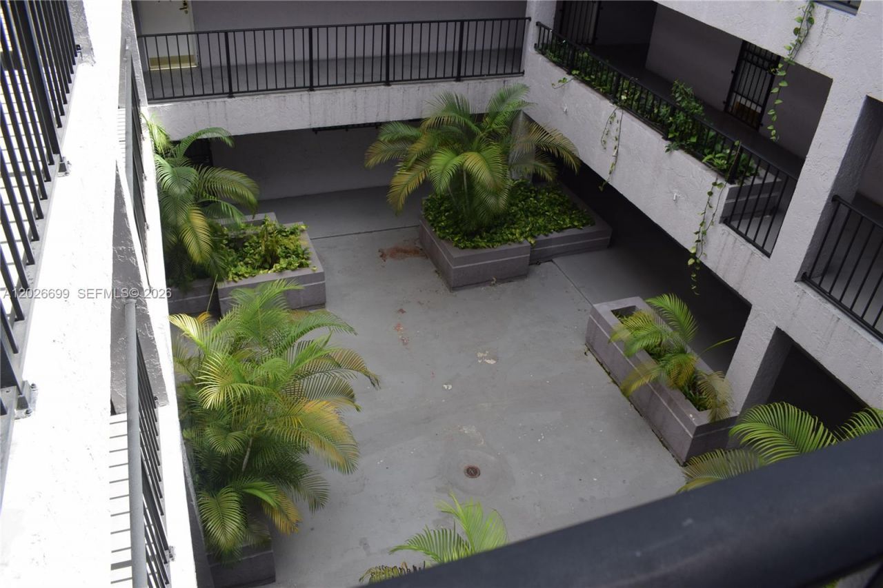 777 SW 9th Ave, Unit 420, Miami, FL 33130 Photo