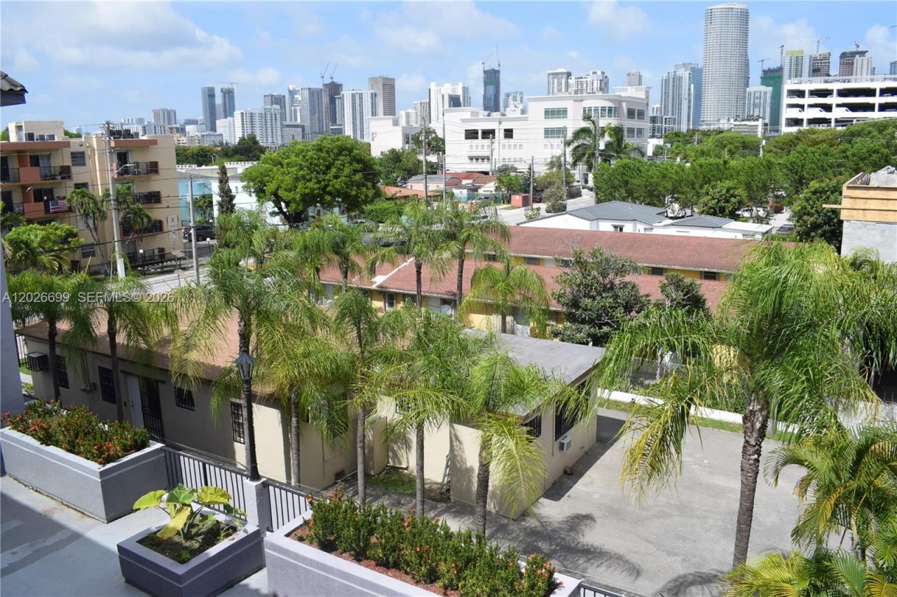 777 SW 9th Ave, Unit 420, Miami, FL 33130 Photo